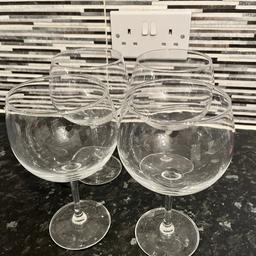 4 x IKEA gin glasses no longer needed. Like new condition

Measurements
Height: 19 cm
Volume: 70 cm