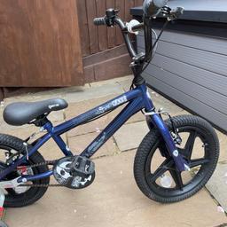 Kids bike.
Used only a couple of times
Suit age 5-8
With stabilisers that can be removed.
Purchased from Halfords for £140