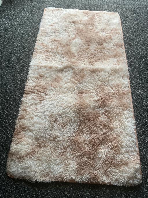 Buy & Sell Leicestershire Leicester - Photos for New soft fluffy runner beige size 150x80 cm