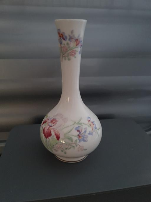 Buy & Sell Derbyshire South Derbyshire - Photos for Cruse Fine Bona China Bud Vase