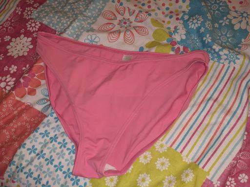 Buy & Sell Radcliffe Bury - Photos for bikini bottoms size 16
