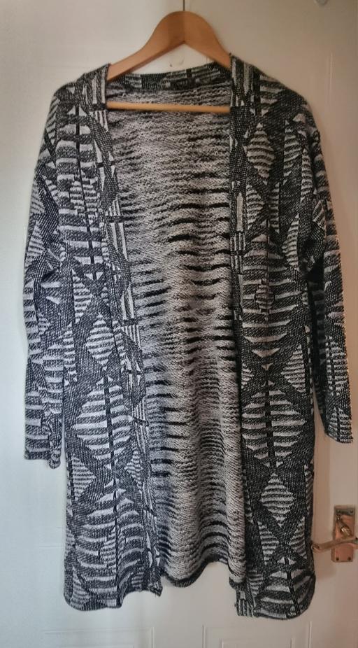 Buy & Sell West Midlands Dudley - Photos for Oasis Women's Black Geo Cardigan Size S