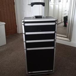 Vanity Case on Wheels, four sections.
