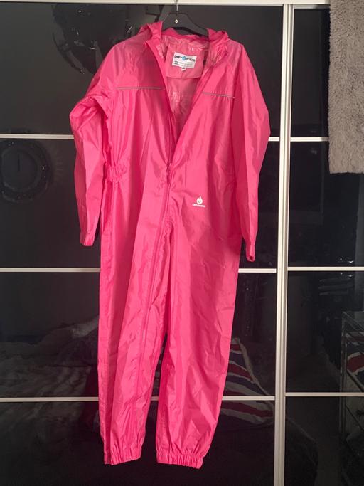 Buy & Sell County Durham Ferryhill - DL17 - Photos for Pink water proof wet suit new 11-12