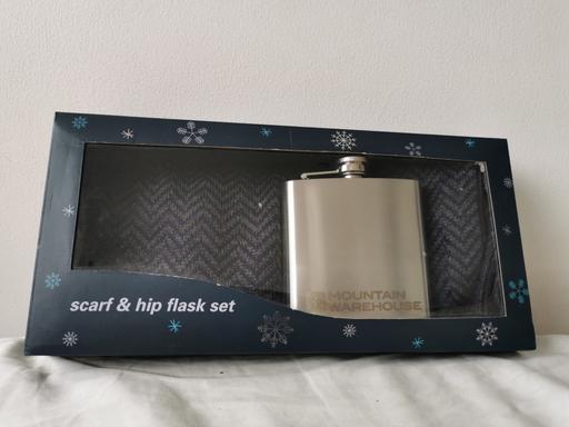 Buy & Sell South East London Mottingham - South East London - Photos for Mountain Warehouse Scarf And Hip Flask Set