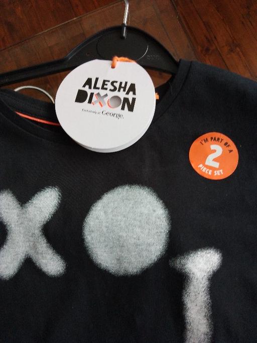 Buy & Sell West Midlands Sandwell - Photos for Alesha Dixon top& leggings 4/5