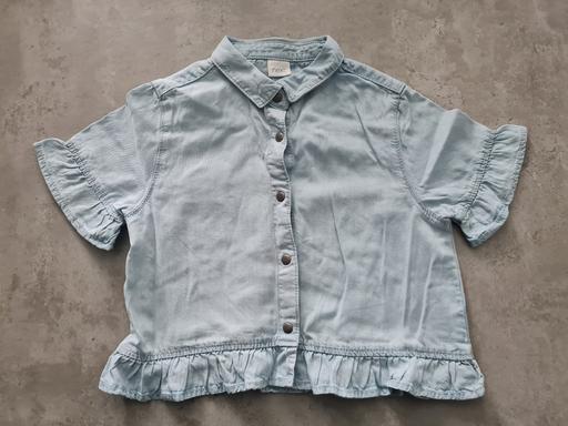 Buy & Sell Derbyshire South Derbyshire - Photos for Girls light denim Cropped top