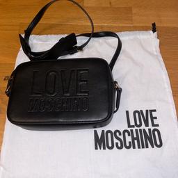 Love Moschino Tasche noch nie getragen!
Super Zustand