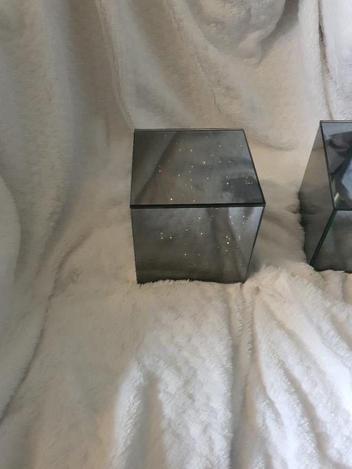 Buy & Sell Staffordshire Stoke-on-Trent - Photos for Mirrored twinkle light cube