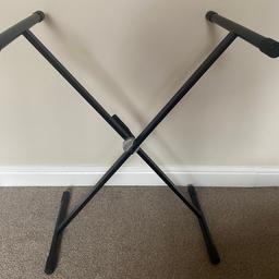 Piano keyboard stand
Collapsible
100cm width
Collection B67