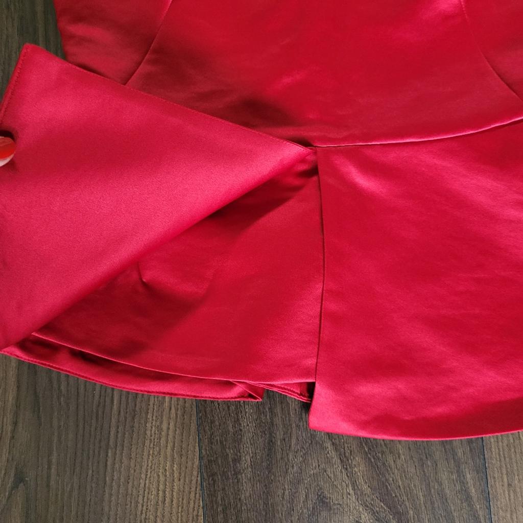 Stunning intense red top blouse from Zara in size S. Hardly used