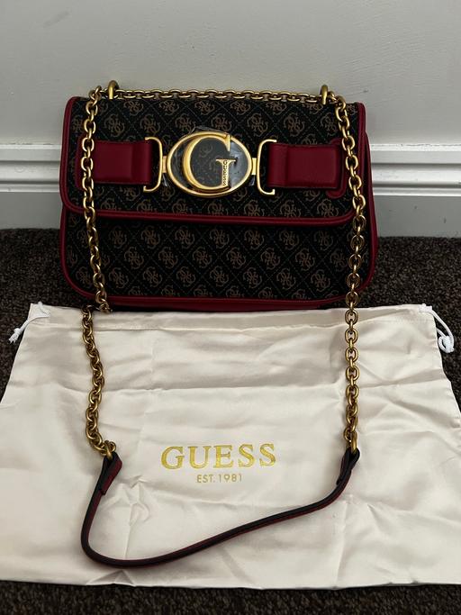 Buy & Sell Wokingham Woodley - RG6 - Photos for New guess crossbody bag