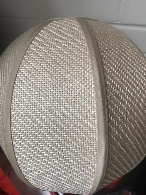 Buy & Sell County Durham North West Industrial Estate - County Durham - Photos for Beige round light shade