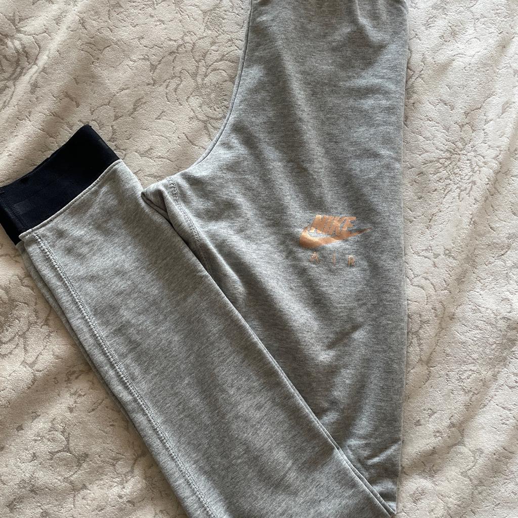 Grey Nike leggings size xs. Hardly worn in new condition. Collection rushall Walsall