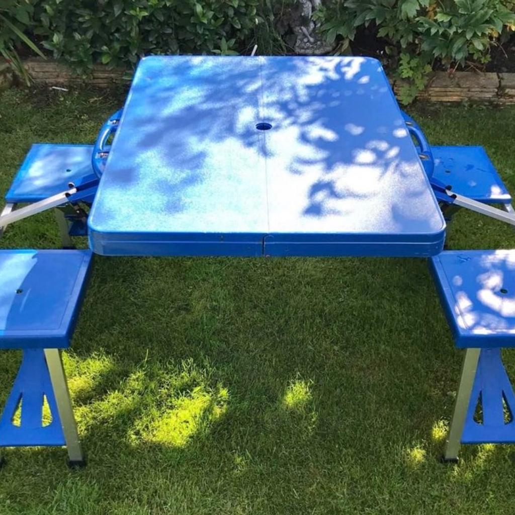 Fold away picnic table and chairs in B38 Birmingham for £22.00 for sale