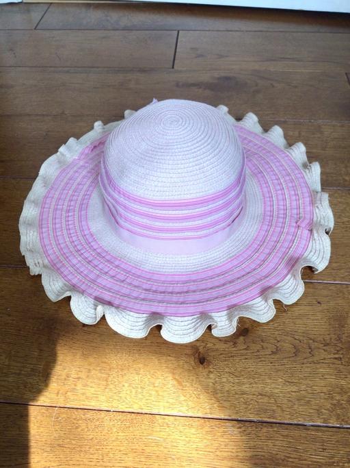 Buy & Sell South West London Kensington - South West London - Photos for Summer hat