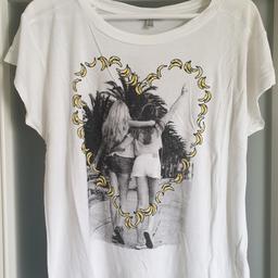 Zara T-Shirt (sehr guter Zustand)

Gr. M | UVP: 15,95€ | Zzgl. 3€ Versand

(Privatverkauf - keine Garantie, Rücknahme, Haftung, Erstattung & Umtausch vorhanden)