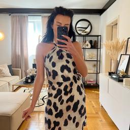 Neckholder Kleid von H&M

Gr XS

Zustand ungetragen

Np 34,99€

Muster: Leopard

Versand möglich muss aber vom Käufer selbst übernommen werden