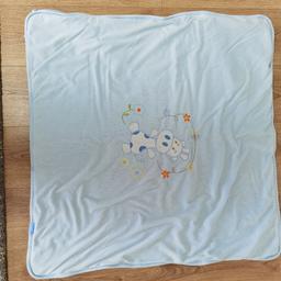 Baby Decke mit Reißverschluss kann auch als Fußsack benutzt werden