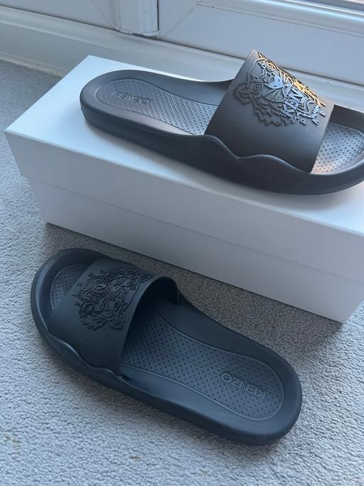 Buy & Sell Barking and Dagenham Dagenham - RM8 - Photos for BLACK KENZO SLIDES SIZE 5