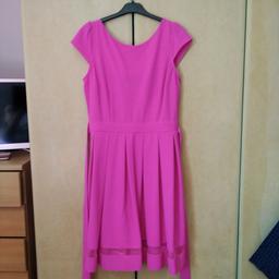 no tag never been worn by DOROTHY PERKINS SEE SLL 3 PICTURES PICK UP ONLY