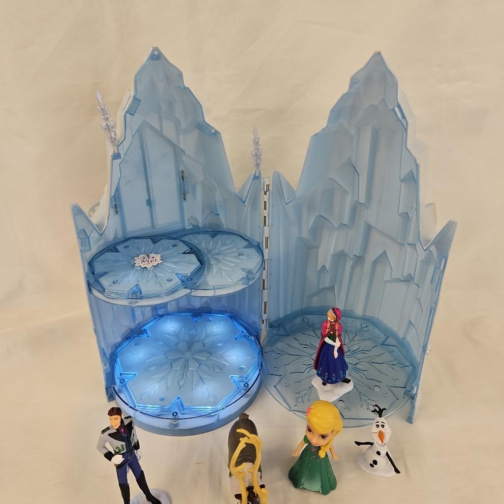 Elsa ice Castle playset in B31 Birmingham für £ 6,00 zum Verkauf ...