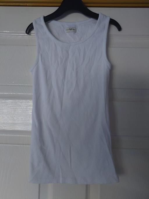 Buy & Sell Leicestershire Charnwood - Photos for Girls white vest top size 8-9 years