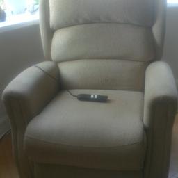 rise and recline chair,twin motor which means you can recline and raise the footrest on there own switch.
Possible delivery 