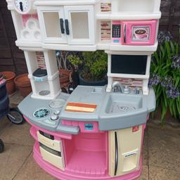 Play2 kitchen, good condition. Collection only.