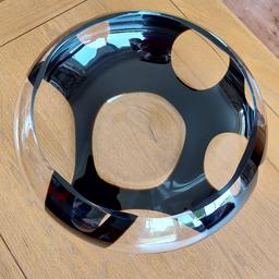 Black and clear large glass Bowl.
Excellent condition.