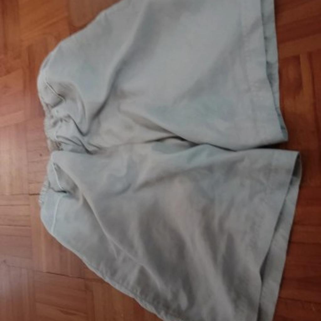 Slazenger swimming shorts Size Small upto34waist

16 inches from the waist down, drawstring tie gusset inside , been used for one season , good for ventilation. Blue/White is available same size just ask upon ordering if requested has a mark near side seem not being listed , but can be photographed and included upon request

Check out other listings available
