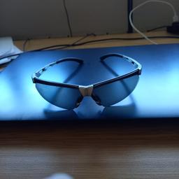 Coole Biker Sonnenbrille, kaum Gebrauchsspuren, Halskette (Edelstahl), Länge 65 cm, verstellbar, Chopper Anhänger, Brillenbeutel