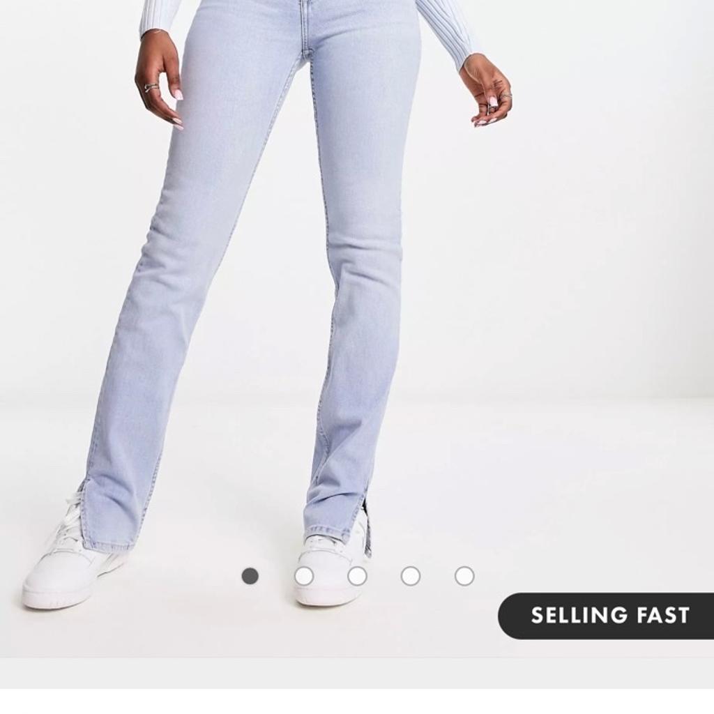 ASOS Bershka split hem jeans in light blue BRAND NEW WITH TAGS! Only selling as they don’t fit.

Can be collected or posted

Paid £25.99