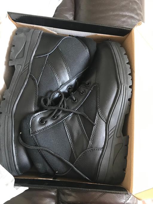 Buy & Sell East London East India - East London - Photos for men outdoor boots size 9 colour black