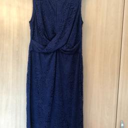 New Ladies Sleeveless Lined Lace Cocktail Dress, Size 16, Navy.
Cross over front & V back with Zip. (See Photos)
Collect From Pontefract,
Please see the other items I have for sale,
Thank you.