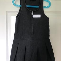 💥💥 OUR PRICE IS JUST £2 💥💥

Preloved girls school pinafore dress in grey

Age: 5 years
Brand: Next
Condition: like new hardly used

All our preloved school uniform items have been washed in non bio, laundry cleanser & non bio napisan for peace of mind

Collection is available from the Bradford BD4/BD5 area off rooley lane (we have no shop)

Delivery available for fuel costs

We do post if postage costs are paid For

No Shpock wallet sorry