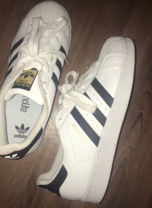 Buy & Sell East London Victoria Docks - East London - Photos for Adidas trainers size 5