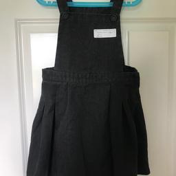 💥💥 OUR PRICE IS JUST £2 💥💥

Preloved girls school pinafore dress in grey

Age: 6 years
Brand: Next
Condition: like new hardly used

All our preloved school uniform items have been washed in non bio, laundry cleanser & non bio napisan for peace of mind

Collection is available from the Bradford BD4/BD5 area off rooley lane (we have no shop)

Delivery available for fuel costs

We do post if postage costs are paid For

No Shpock wallet sorry