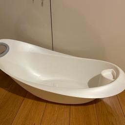 Baby bath tub.
Collection Only and cash on collection. Thanks.