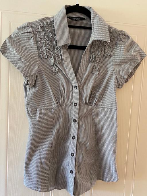 Buy & Sell West Sussex Chichester - Photos for Grey short sleeved shirt