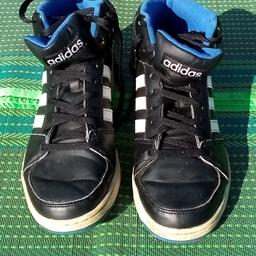 Adidas Court Attitude Running Shoes. High tops. Excellent condition. Mens size UK10. Navy, blue, & white .

ARTF99588

Needs inner liners.

Still have plenty of wear left as rare find