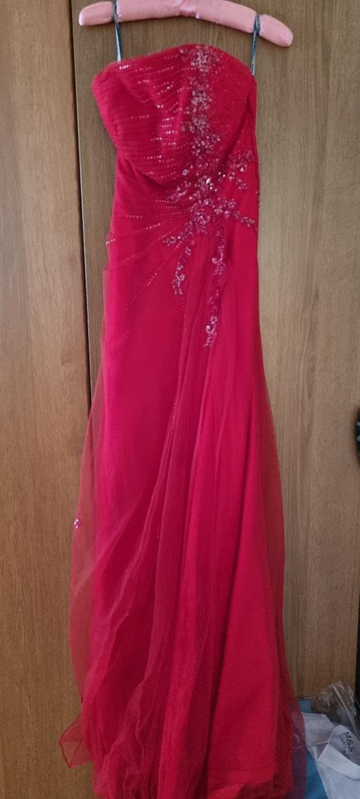 Buy & Sell East London Upminster Bridge - East London - Photos for Red wedding dress size 8-10