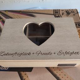 Holzbox
Geschenksbox
Schmuck-Box