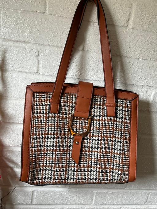 Buy & Sell West Midlands Birmingham - Photos for 🌸REDUCED HANDBAG. BROWN WITH PINK LINING 🌸