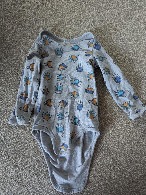 Buy & Sell South West London Norbury - South West London - Photos for h&m robot vest 12-18 month