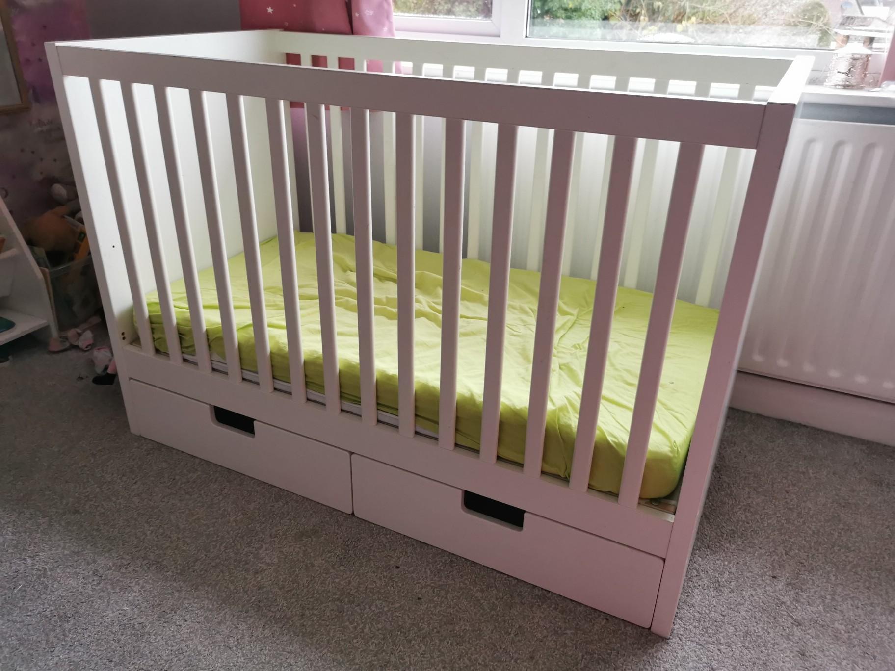Ikea stuva white cot bed & mattress in S40 Chesterfield für 40,00 £ zum
