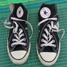 Converse Hi Tops size 5 EU38 ( above drop down restricts sizes so one in title & description are correct).
Plenty of exploring left in these soles, so why not give them a go.