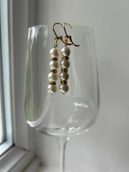 Buy & Sell Hertfordshire Dacorum - Photos for Yellow gold plated crystal and glass earrings