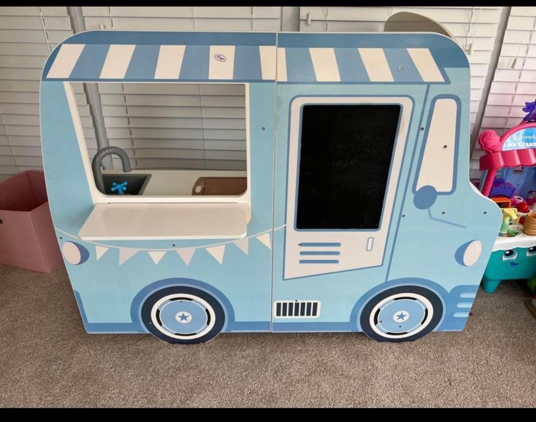 wooden food truck- kitchen in BR2 London für 40,00 £ zum Verkauf