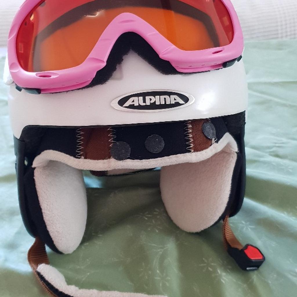 Skihelm ALPINA Gr. 48-52 Carat LE 335g
Skibrille Alpina.
Nur im Set abzugeben!

Unfallfrei
Top Zustand
